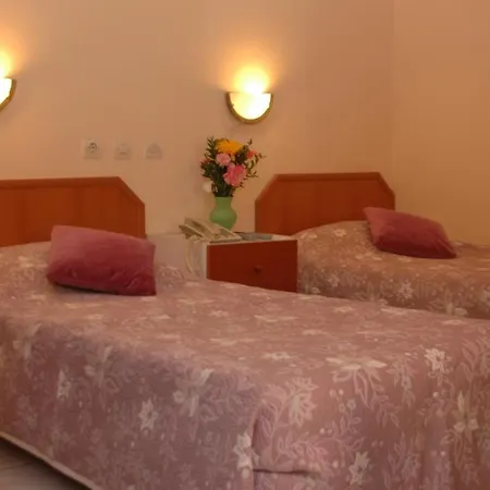 Lotus Hotel 2*